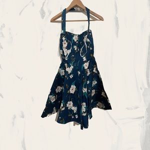 🔅Navy flower pattern halter neck dress size L